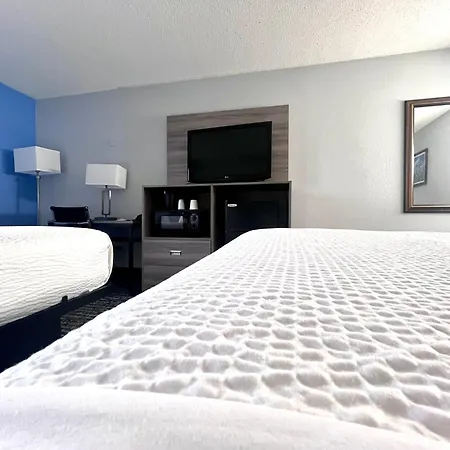 Baymont By Wyndham Indianapolis South Hotel